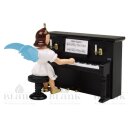 KE am Klavier, farbig